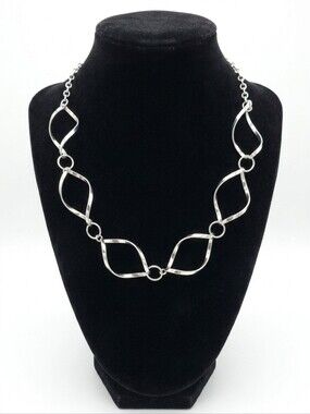 Elegant Silver Necklace and Earring Set